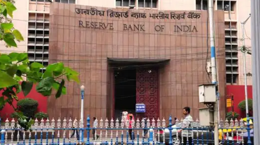 印度央行支持加密货币禁令，税务部门警告存在逃税风险
