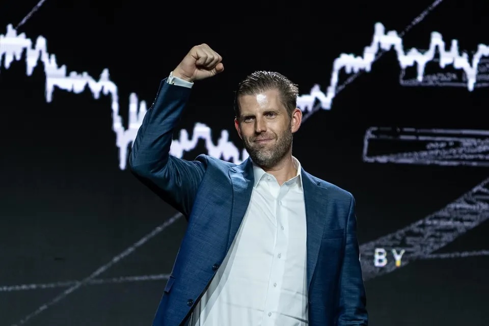 8000 枚 BTC 难撑股价，反向拆股能否拯救 American Bitcoin？