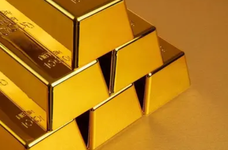 黄金暴跌 26% 没人排队买金条，央行却悄悄回来买了
